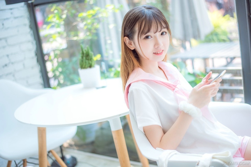 若不得不分离，也要好好地说声“再见”，也要在心里存着一份感激，感谢你给了我那一份终身难忘的甜蜜的回忆。